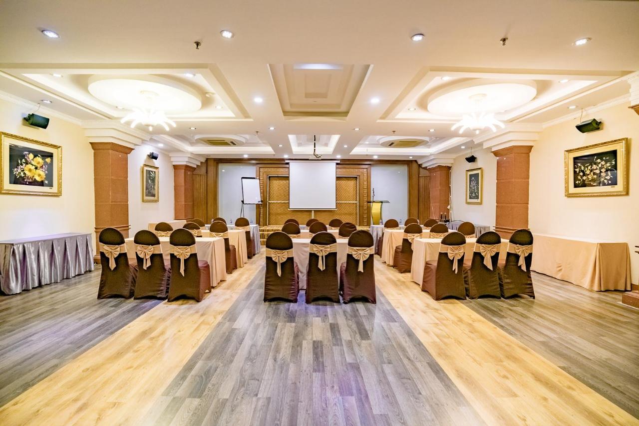 Adina Hotel Da Nang Esterno foto