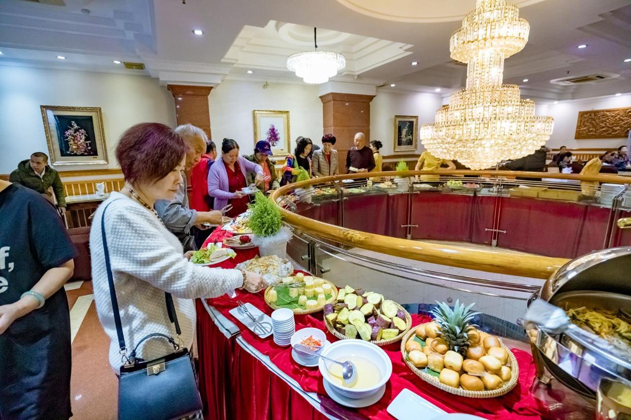 Adina Hotel Da Nang Esterno foto