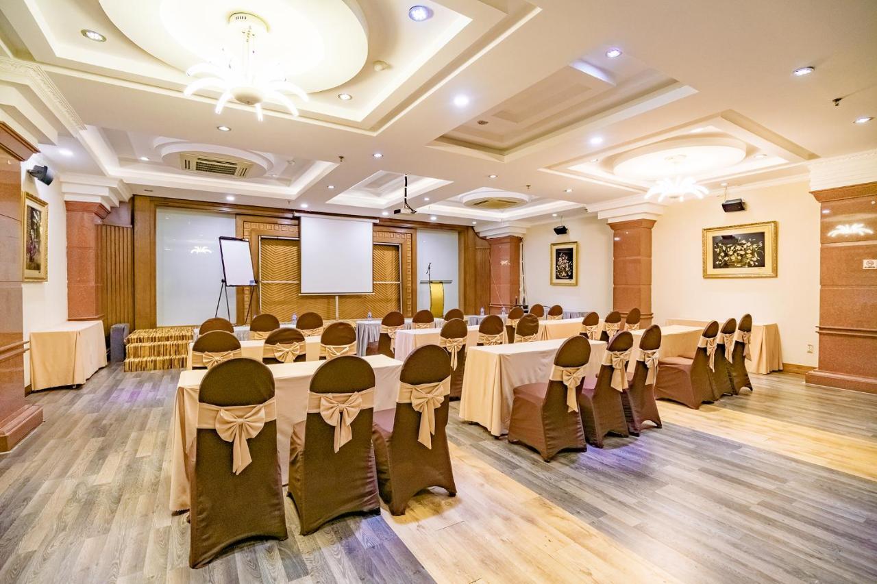Adina Hotel Da Nang Esterno foto